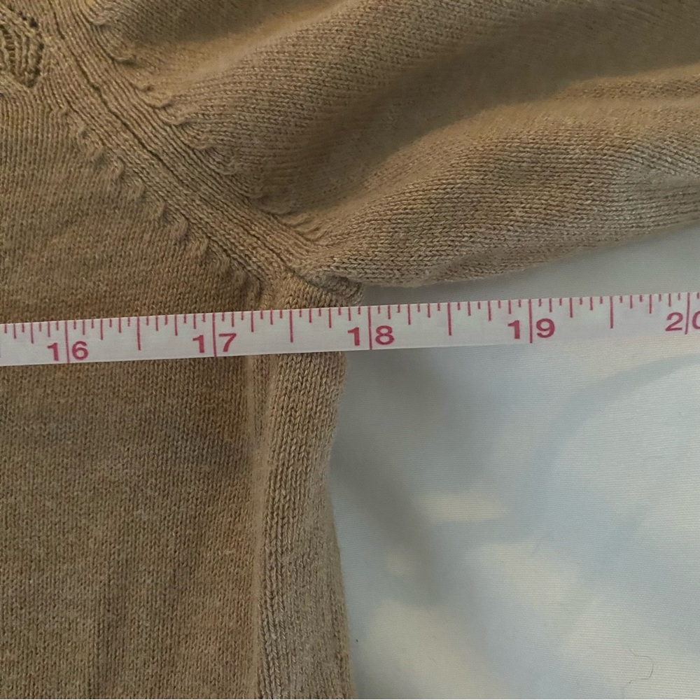 Banana Republic Women's Tan Crewneck Sweater Size Medium - Picture 5 of 7